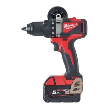 Аккумуляторная дрель-шуруповерт Milwaukee M18 BLDD2-502X 4933464515